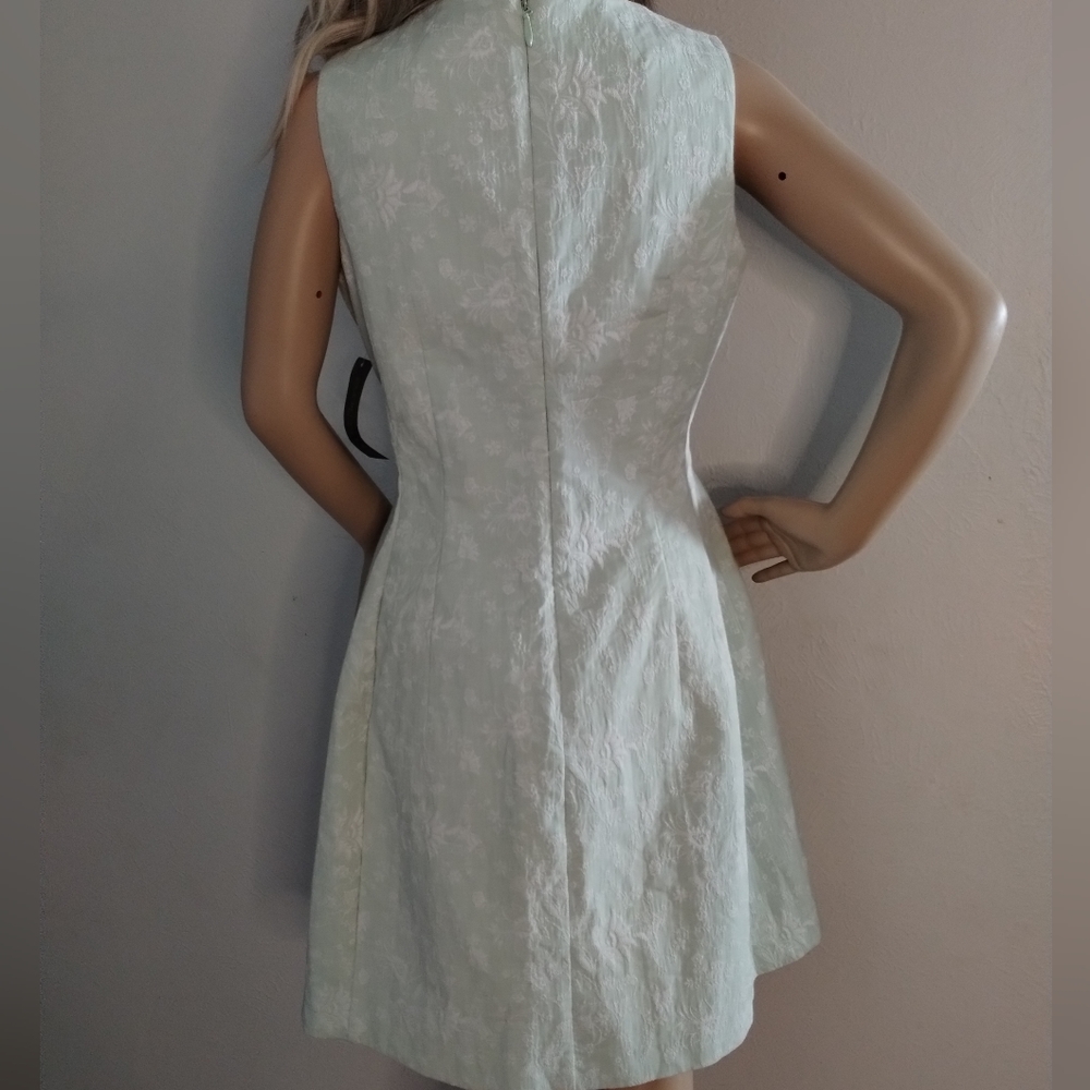 Dress - Picture 2 of 5